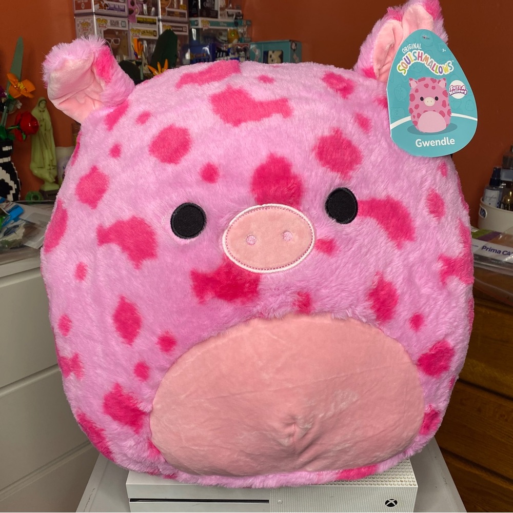 Squishmallow Gwendle the Pig Fuzzamallow 12”